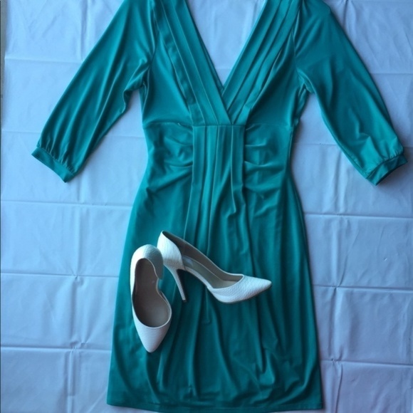 BCBGMAXAZRIA Pleated V-Cut Fitted Party Dress - Picture 5 of 6